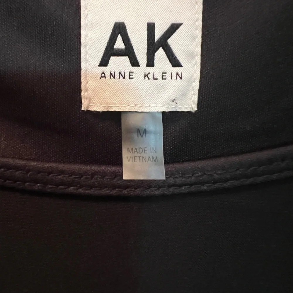 NWT Anne Klein Black bateau neck cocktail dress with illusion sleeves Sz10 - Picture 11 of 12